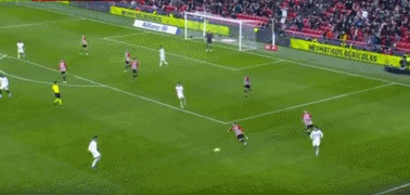 [图]世界羽联年终总决赛 石宇奇2-0昆拉武特晋级决赛