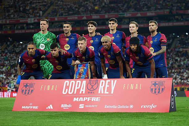 详解棒球规则中的“强制进垒”与“触杀出局”在满垒时的优先级